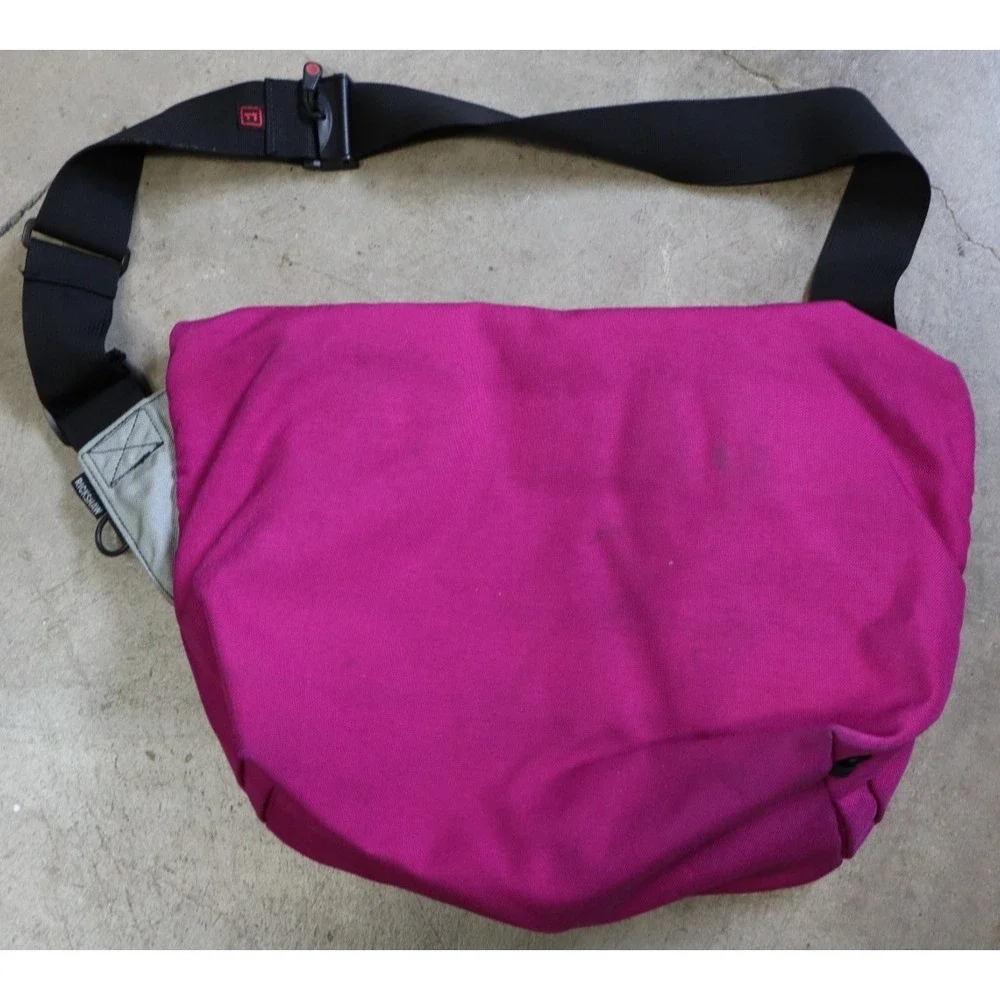 Rickshaw Bagworks Messenger Bag Laptop Crossbody Purple / Pink Commuter